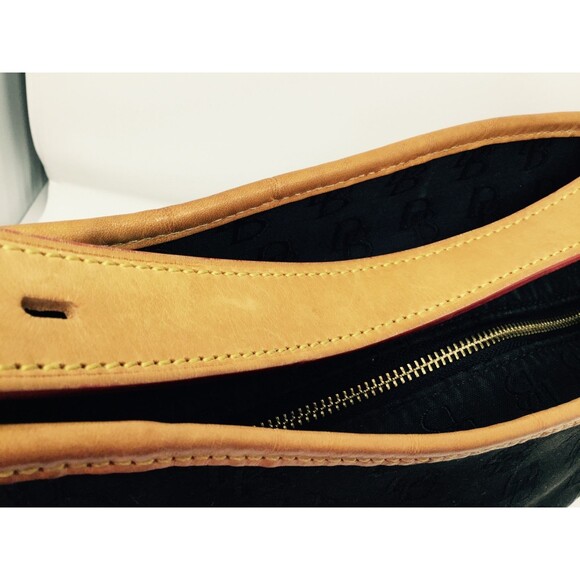 Dooney Bourke AUTHENIC Purse Large Tote Handbag Color Black K8221082 - Picture 8 of 12